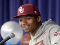 *Extra - Celebrities Joe Mixon