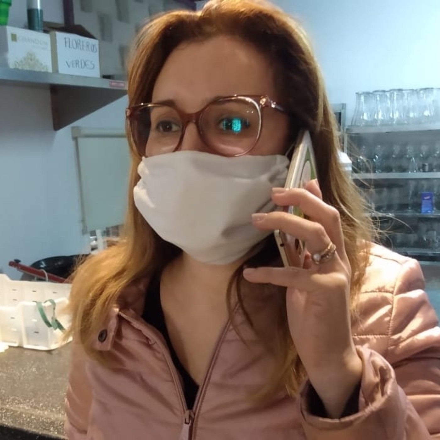 Verónica Mazzarolli: "La crisis del sector de confiterías y hoteles ante la pandemia es insostenible" episode artwork