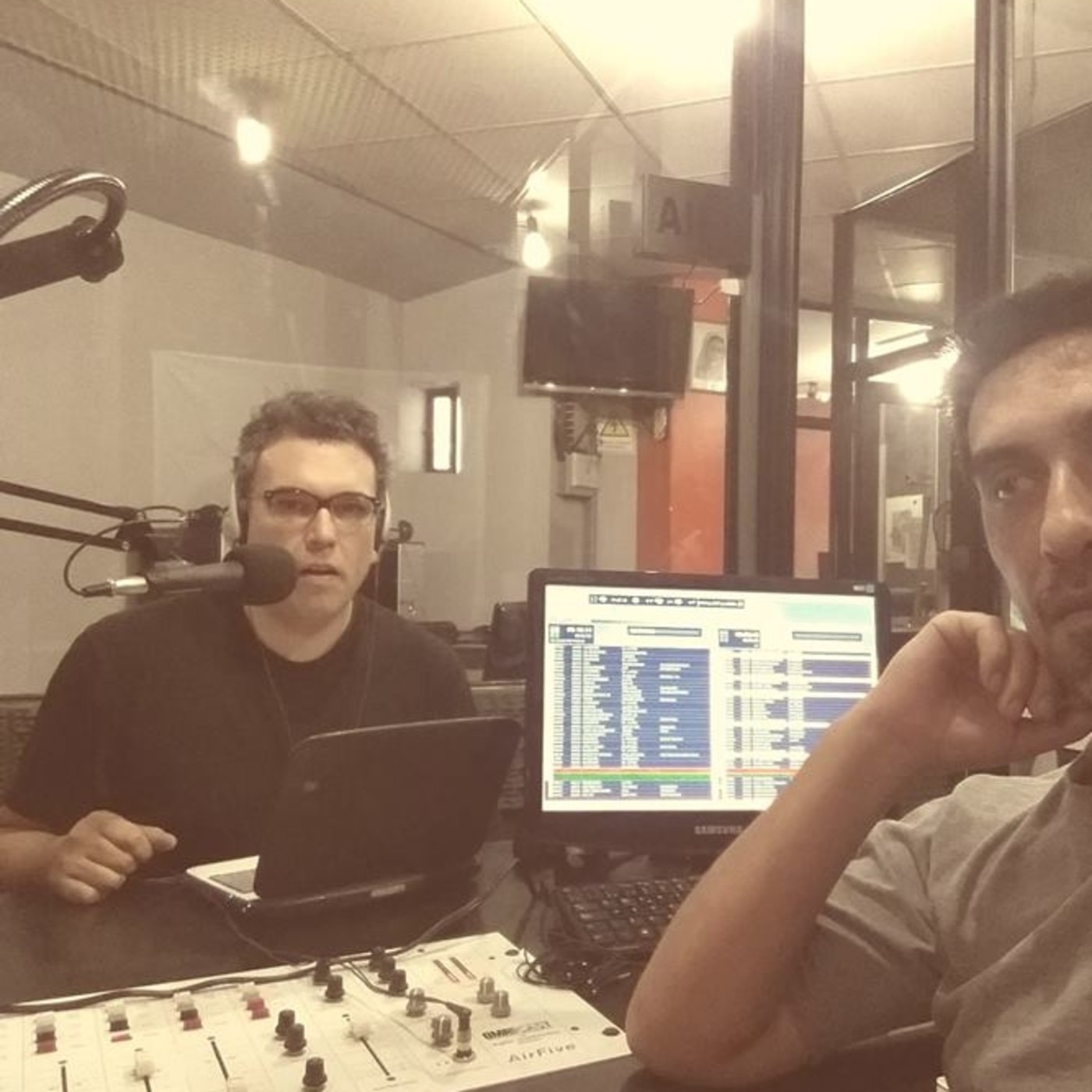 SILENCIO DE RADIO - Miércoles 21 de Noviembre de 2018 episode artwork