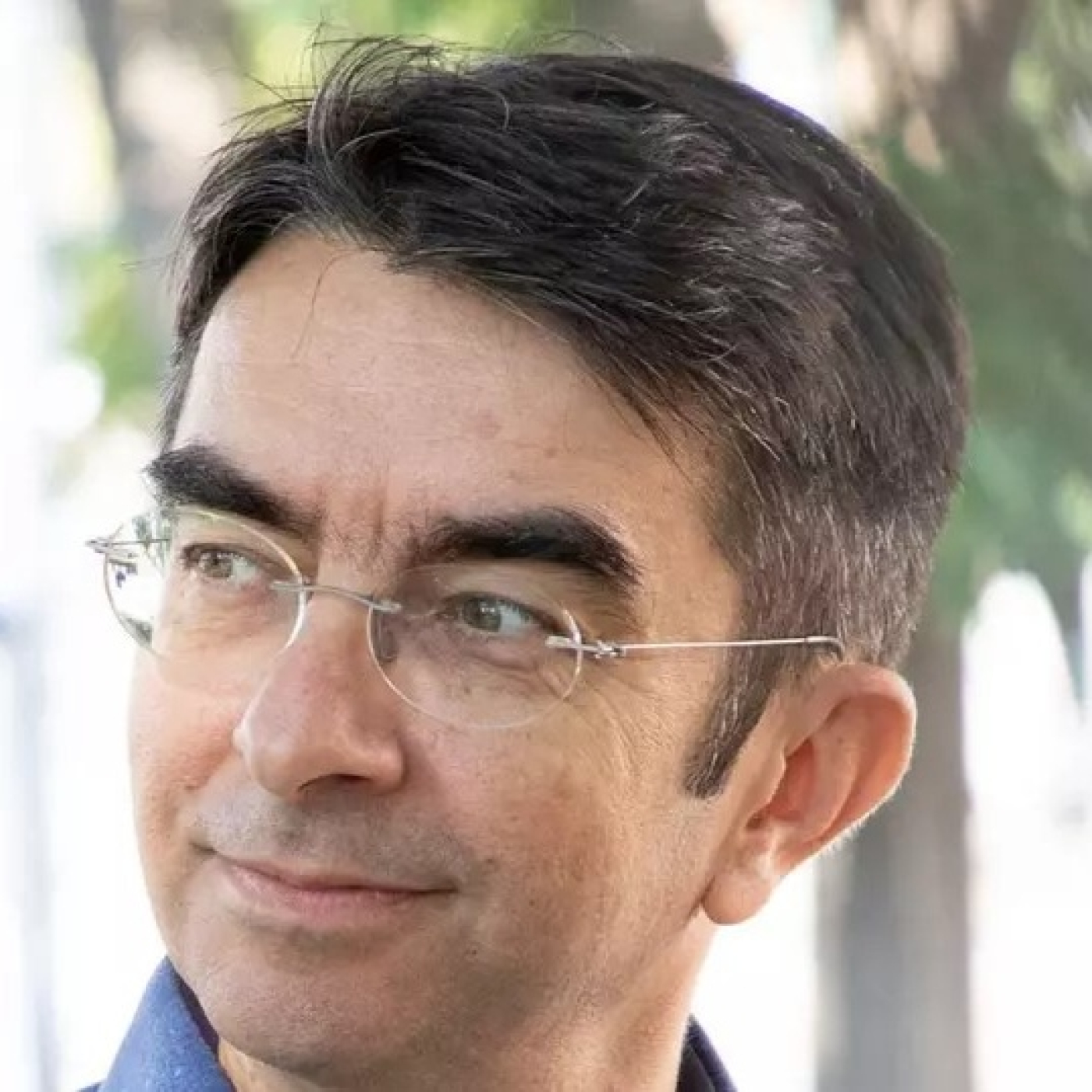 Interviuri: Artiști la Radio Românul
