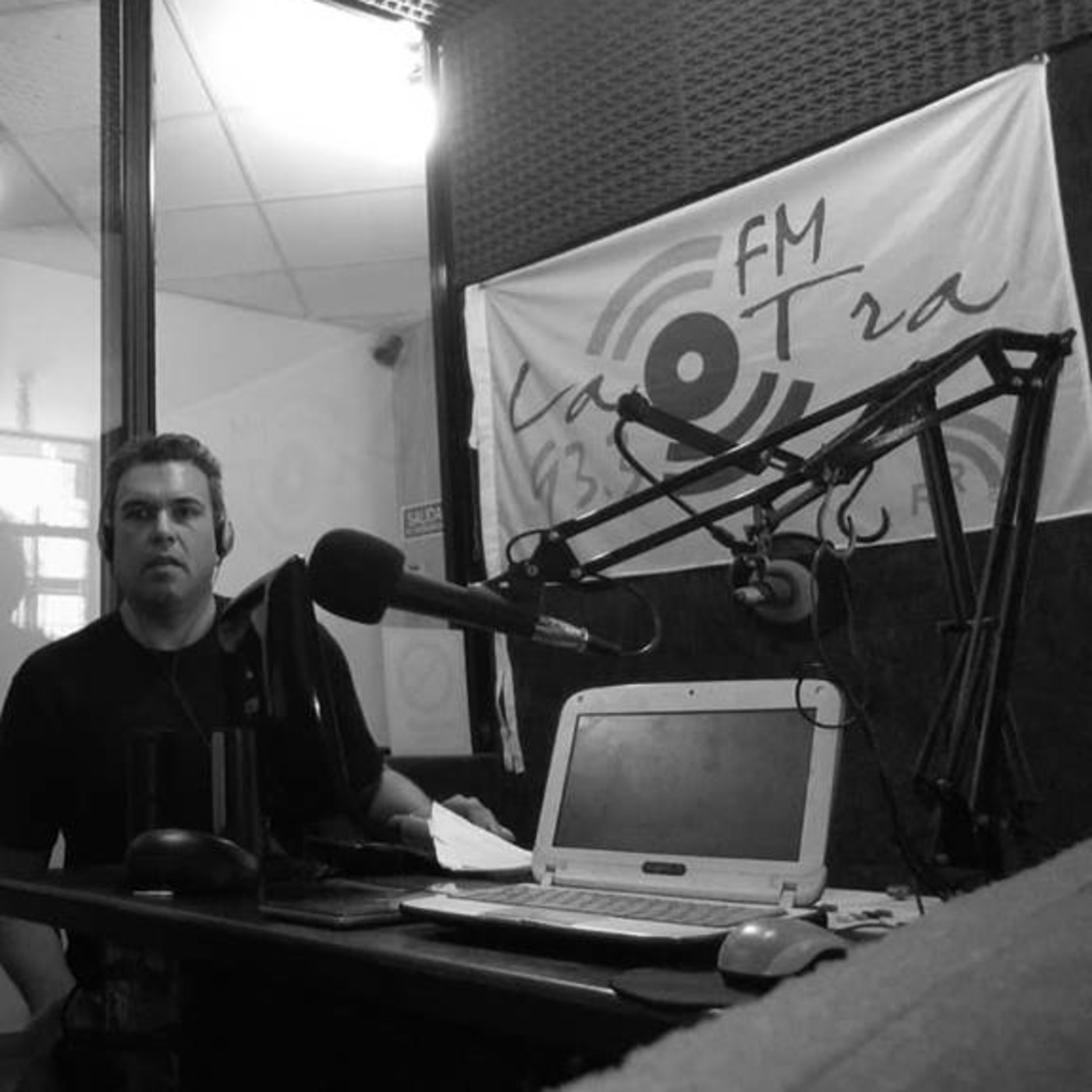 SILENCIO DE RADIO en FM \