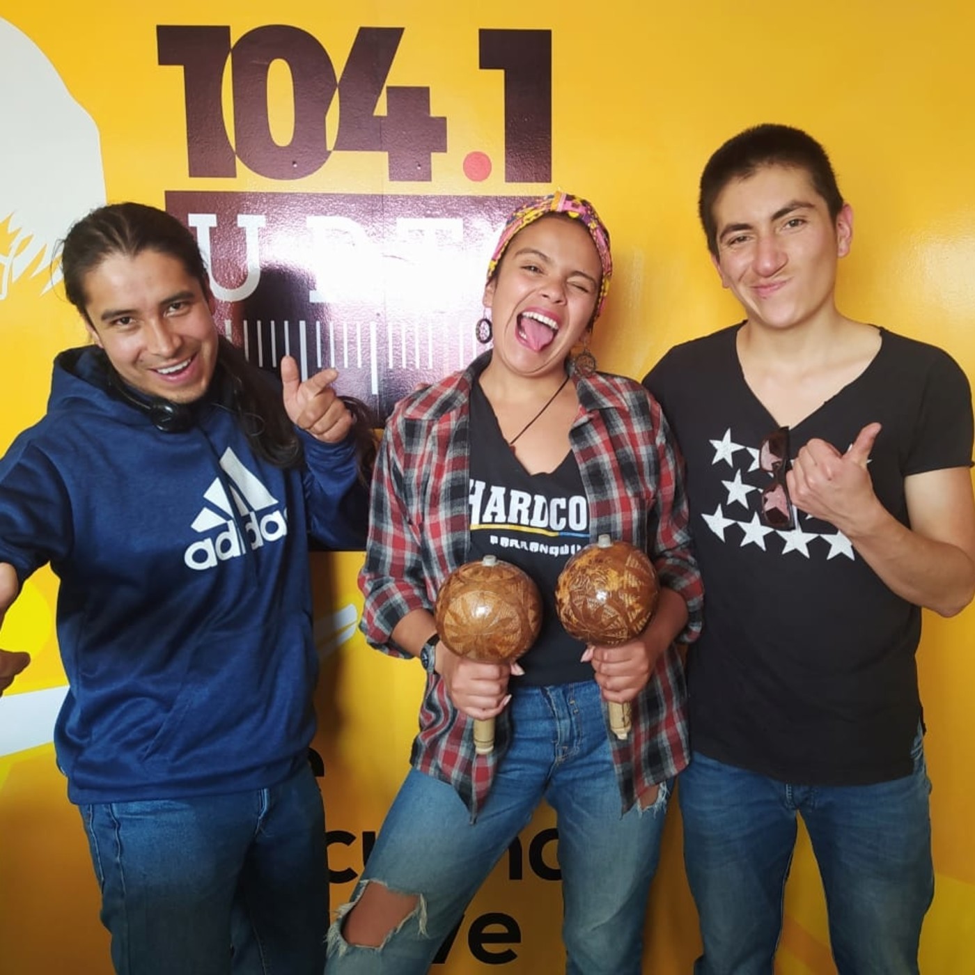 Entretejidos - Radio