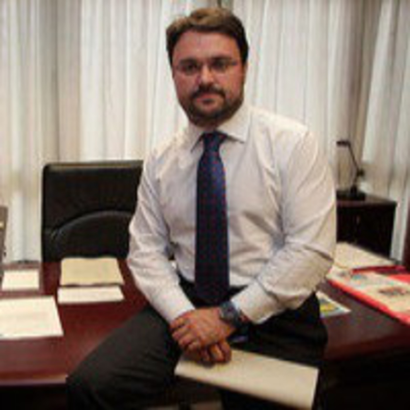 Antona reconoce que los políticos deben hacer un esfuerzo y "mucha autocrítica" para recuperar la confianza de la ciudad episode artwork