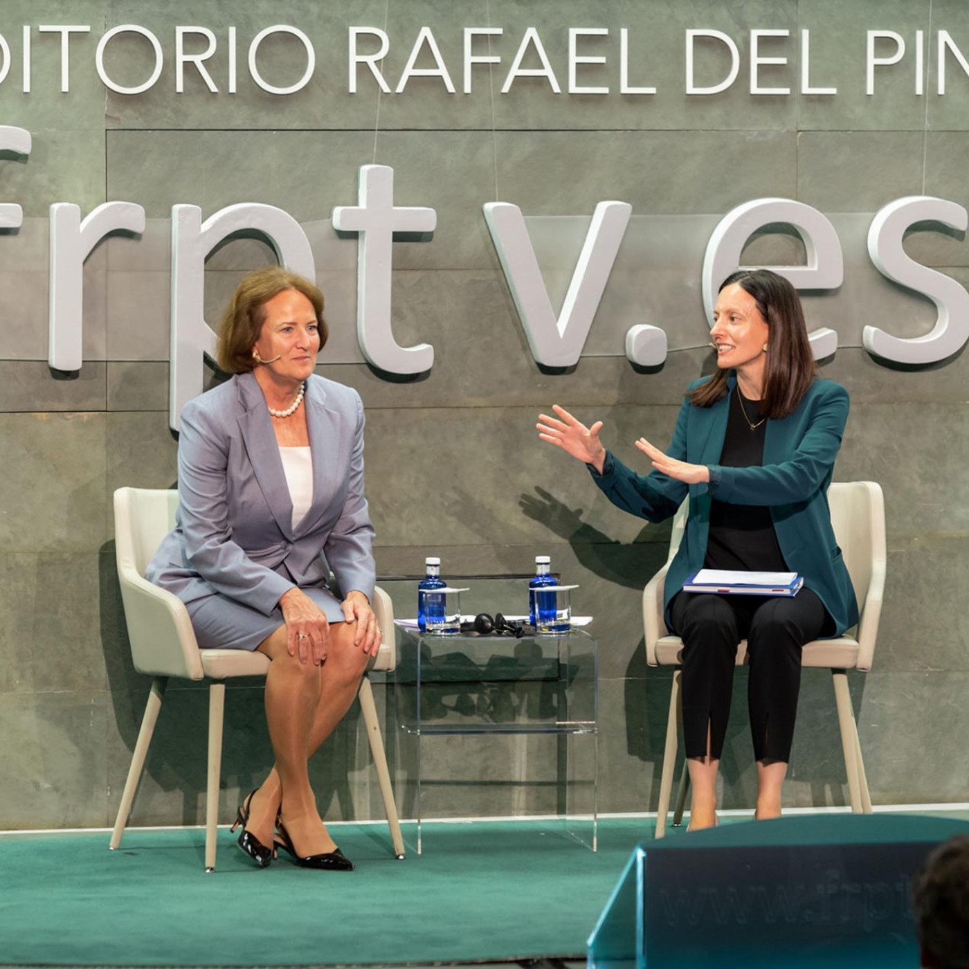 Diálogos y debates Fundación Rafael del Pino
