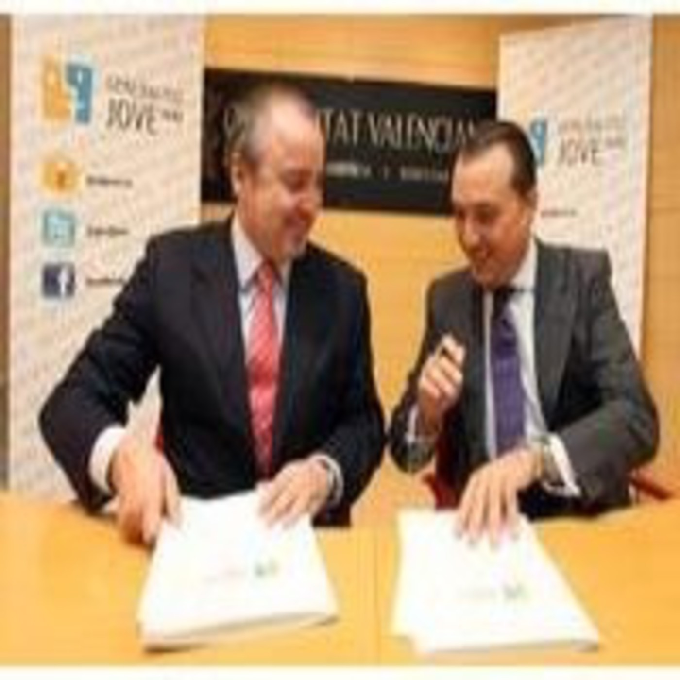 Los usuarios del Carnet Jove tendrán descuentos en entradas y productos oficiales del Levante UD