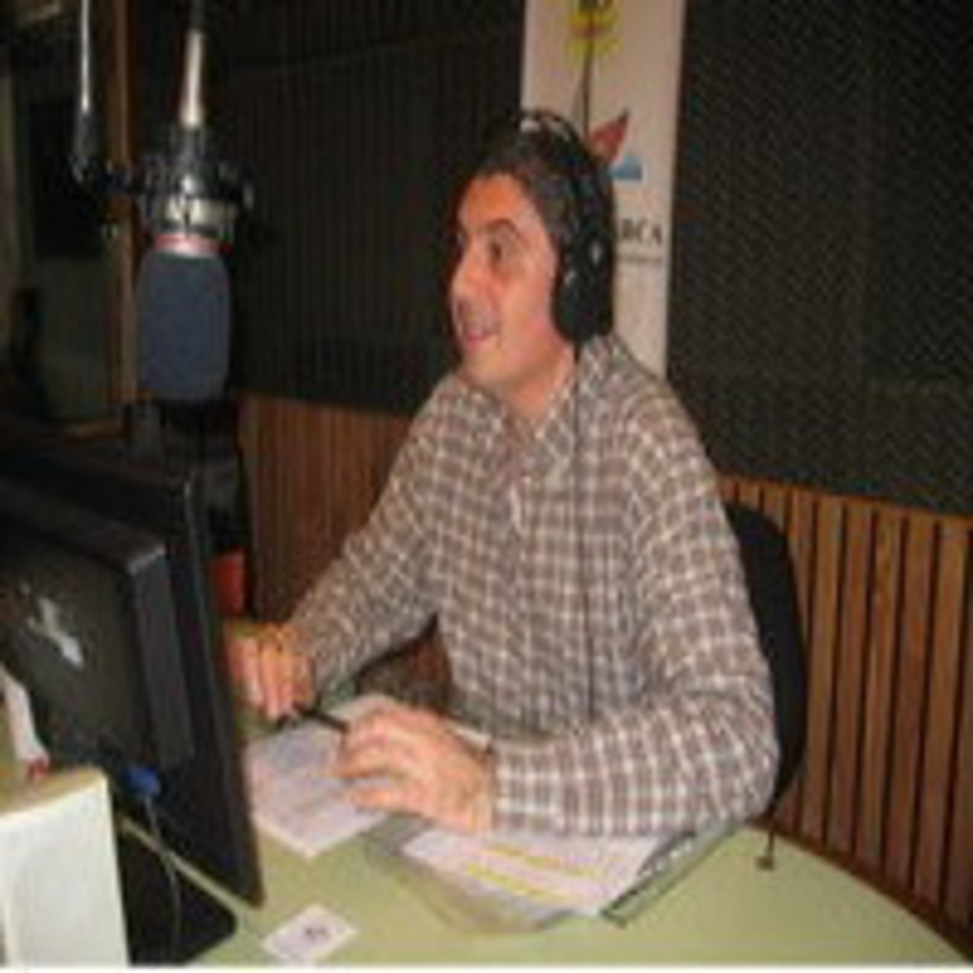 cadena afiche url:http://cadenaafiche.ivoox.com
