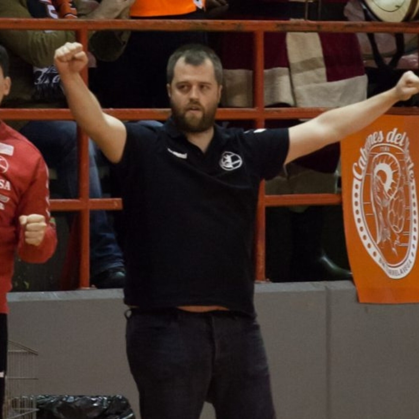Entrevista con Álex Mozas, entrenador del Bathco Balonmano Torrelavega, en A LA MADERA