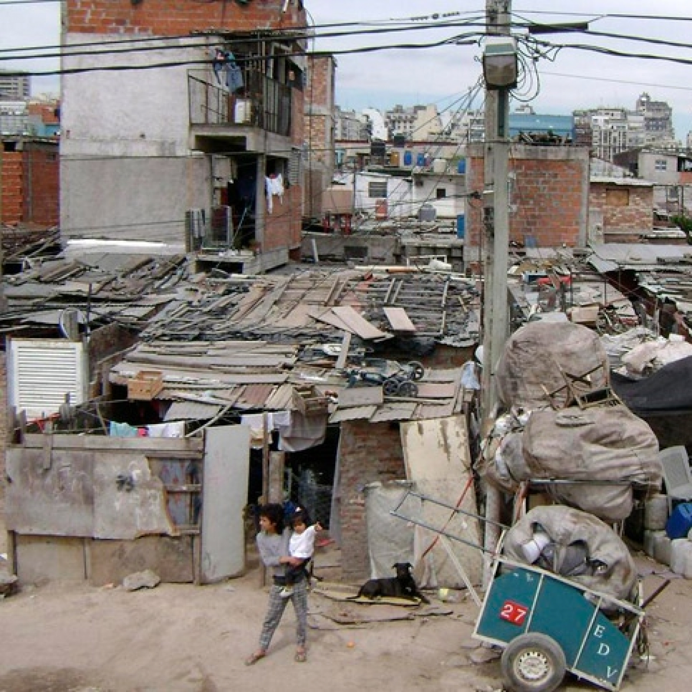 "Esto es una especie de aspiradora de los gobiernos y los negocios de las inmobiliarias y las empresas de construcción" episode artwork