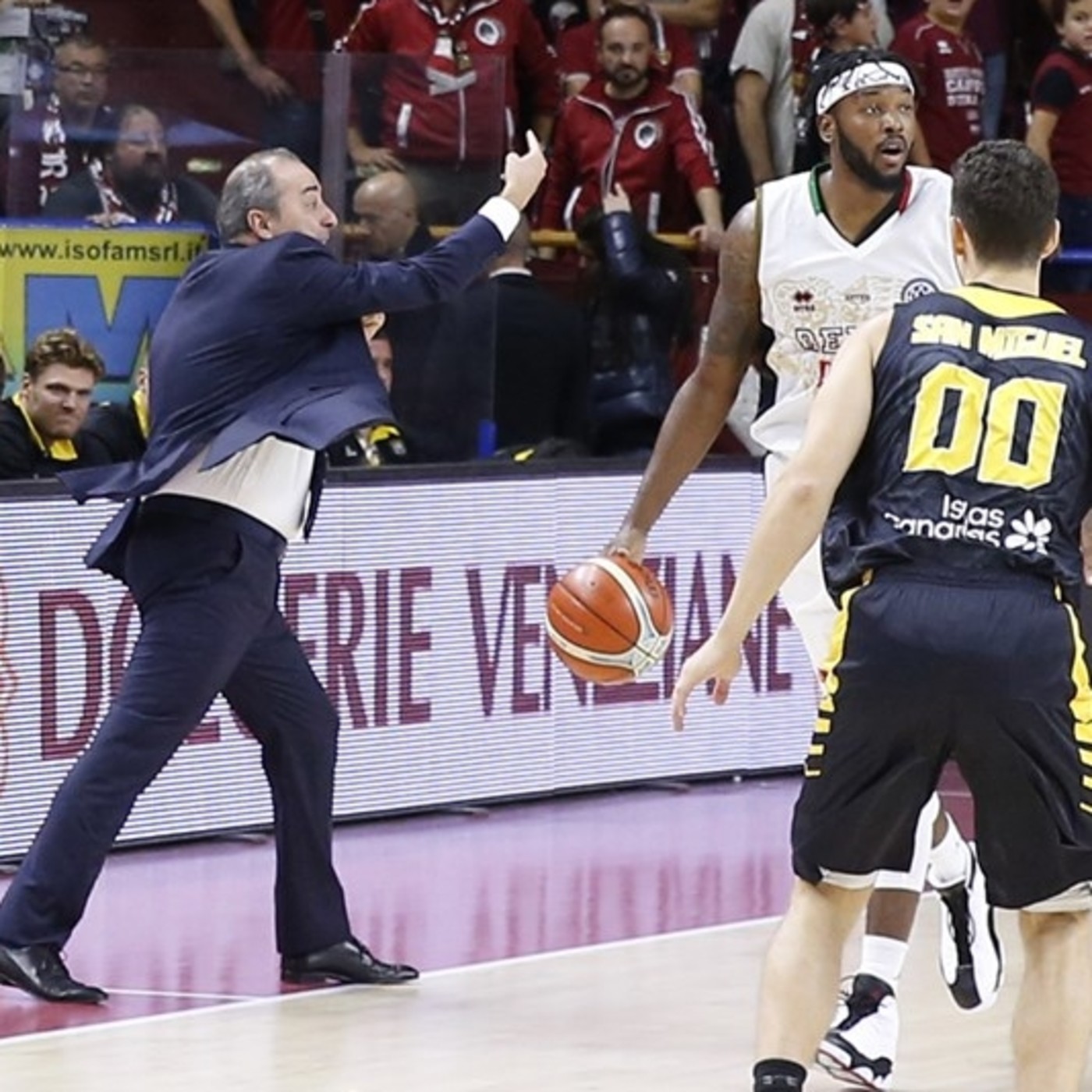 Txus Vidorreta - Venezia vs Canarias - J4 BCL 2018/19