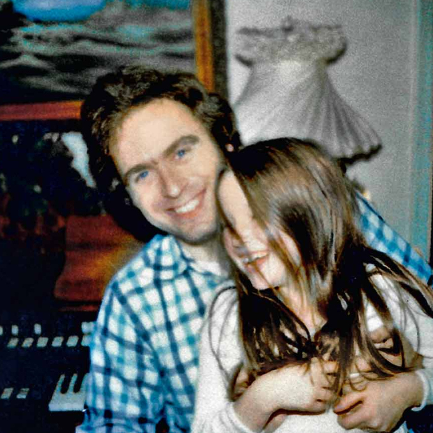 Cómo sobrevivir a un asesino en serie: Ted Bundy · John Sweeney