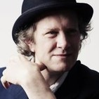 Un dels temes de la Django Bates Big Band Loose Tubes