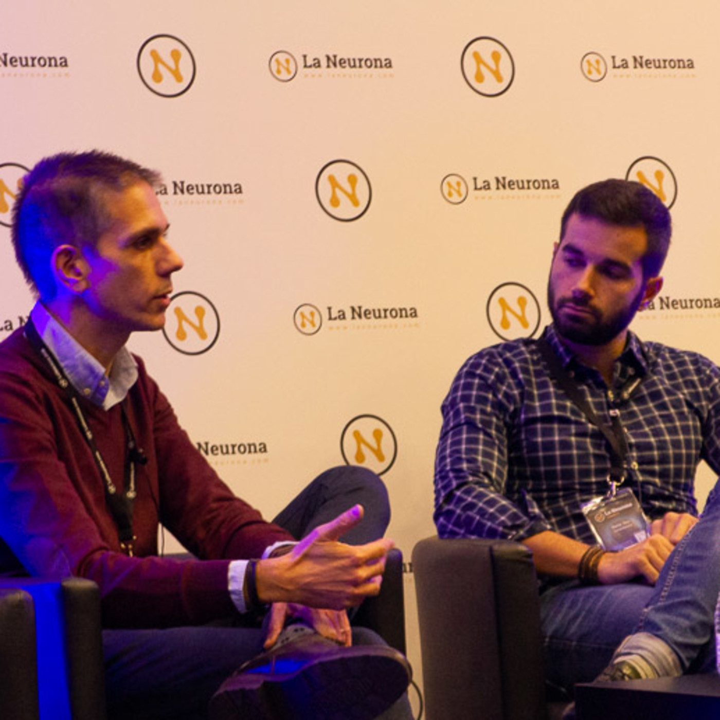 LA NEURONA SUMMITS