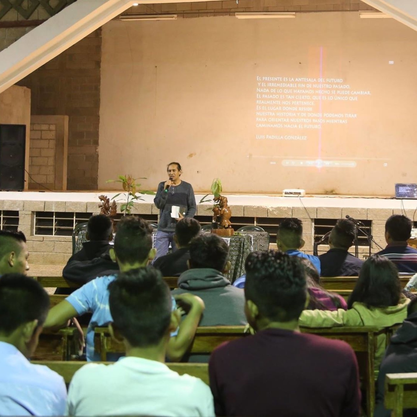 Próxima Estación Esperanza