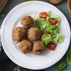 AlbÓndigas de berenjenas y grana padano