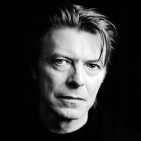 Postal Planetaria: Bowie