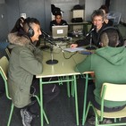 Alumnos y alumnas entrtevistan a Mikel, profe de matemáticas!!