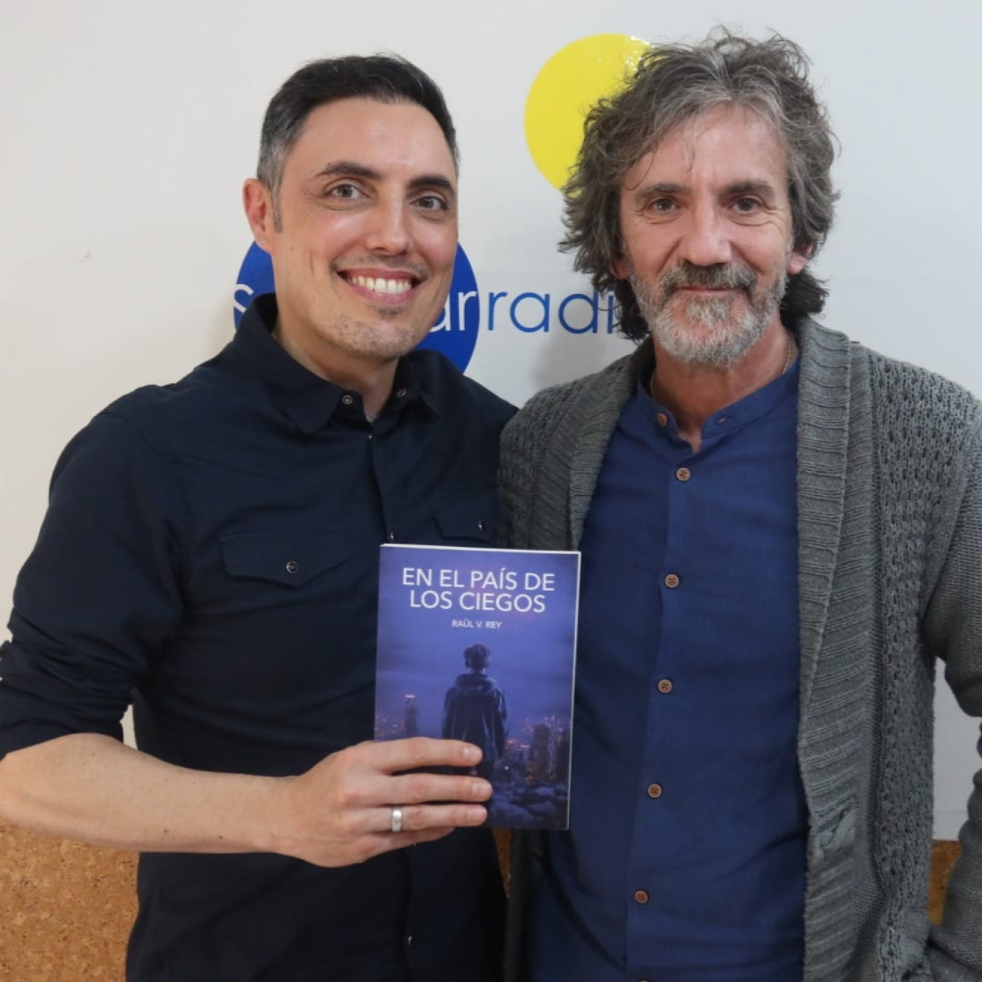 El Escritor Raúl Vaca presenta su libro "EN EL PAÍS DE LOS CIEGOS" episode artwork