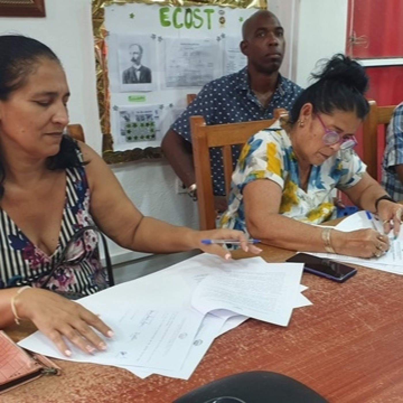 Firman Convenio Empresa Comercializadora de Servicio y Transporte de Cupet y centros docentes habaneros episode artwork