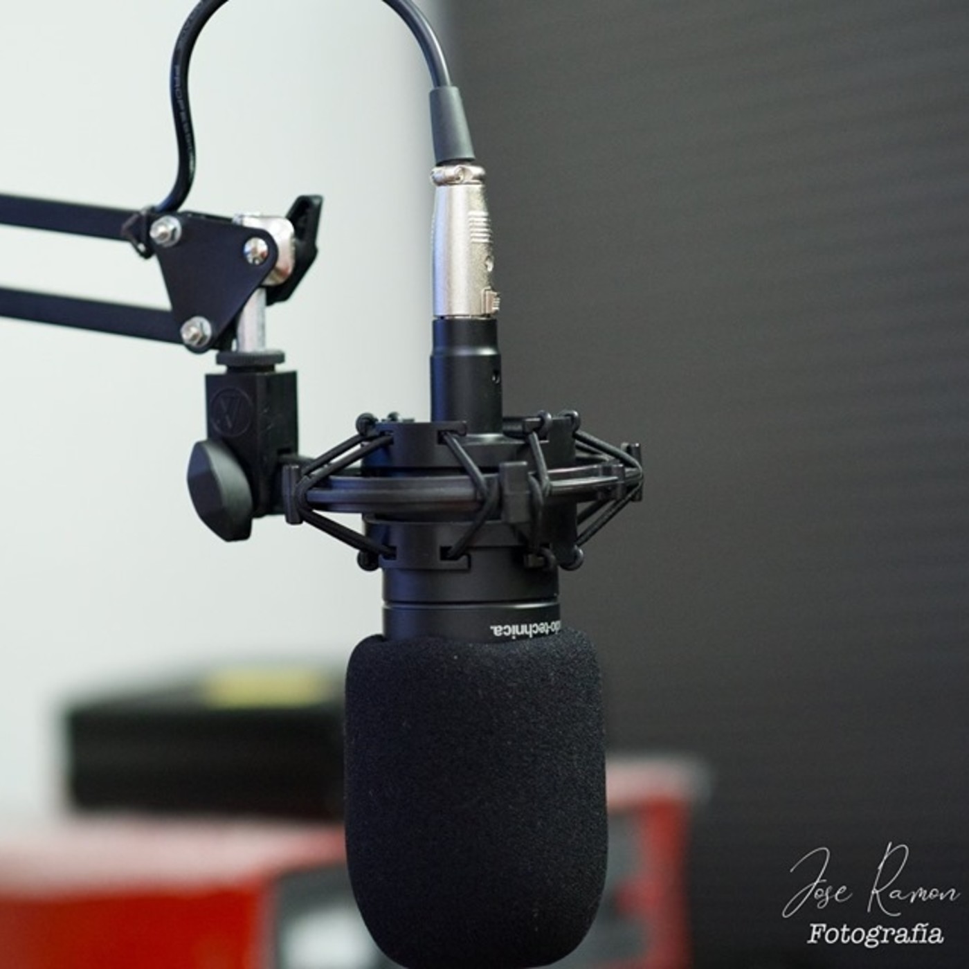 LA MAQUINA DEL TIEMPO RADIO