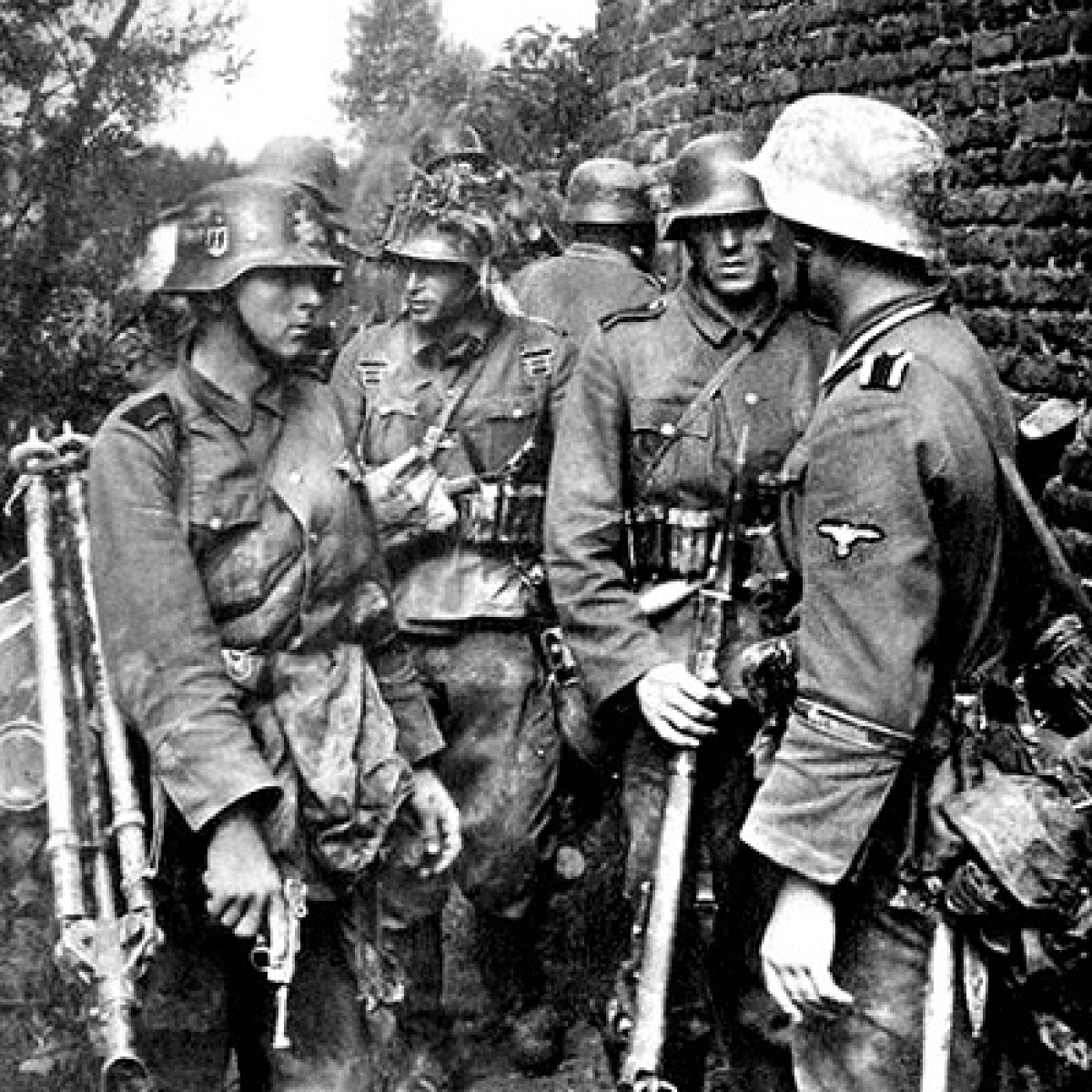 Las SS al Descubierto: 4- Las Waffen-SS #nazismo #historia #documental #podcast - podcast episode cover