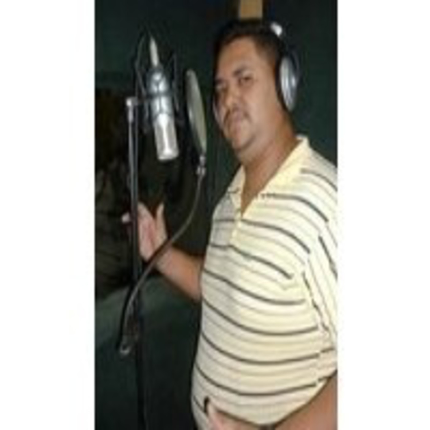 VOICE OVER MANUEL MACIAS