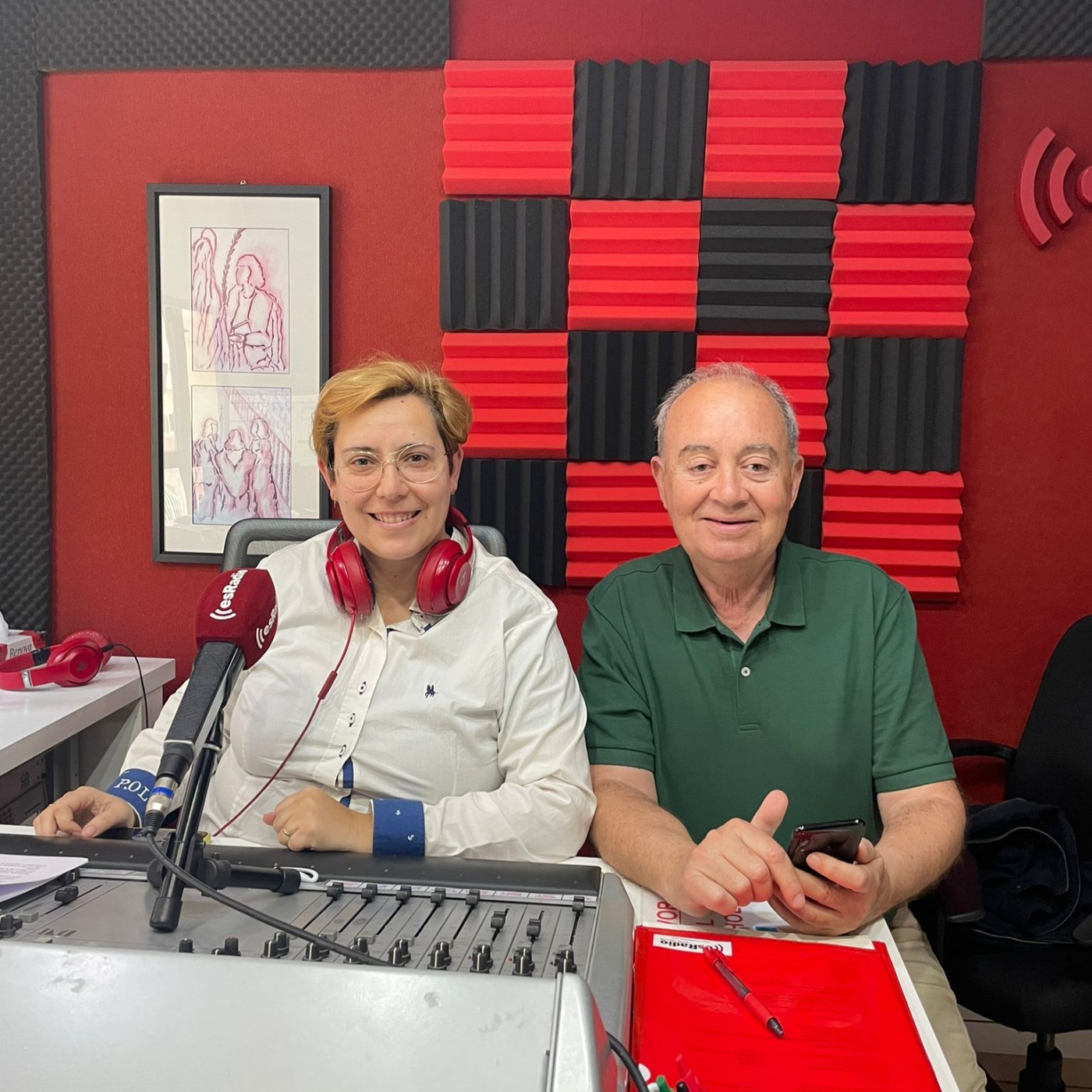 ''En Elche está la empresa encargada de enviar 16 de vehículos para ambulancias y comunicaciones a Ucrania y Hungría''. episode artwork