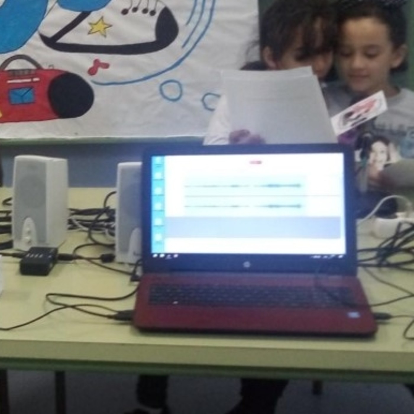 JzRADIO (PROYECTO DE RADIO ESCOLAR