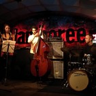 Primer tema de Melissa Aldana Trio al Jamboree, 2 d'abril de 2017