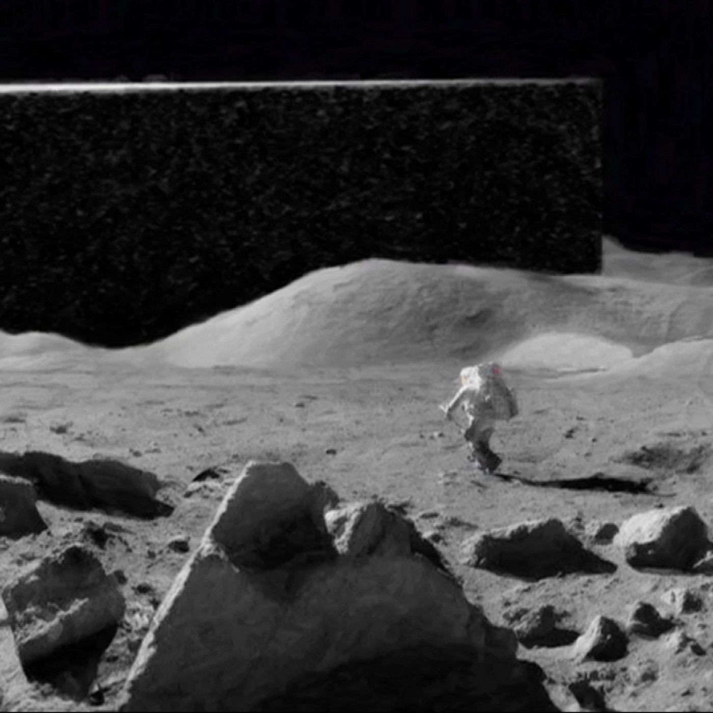 El Lado Oscuro. ¿QUÉ ESTÁ PASANDO EN LA LUNA?