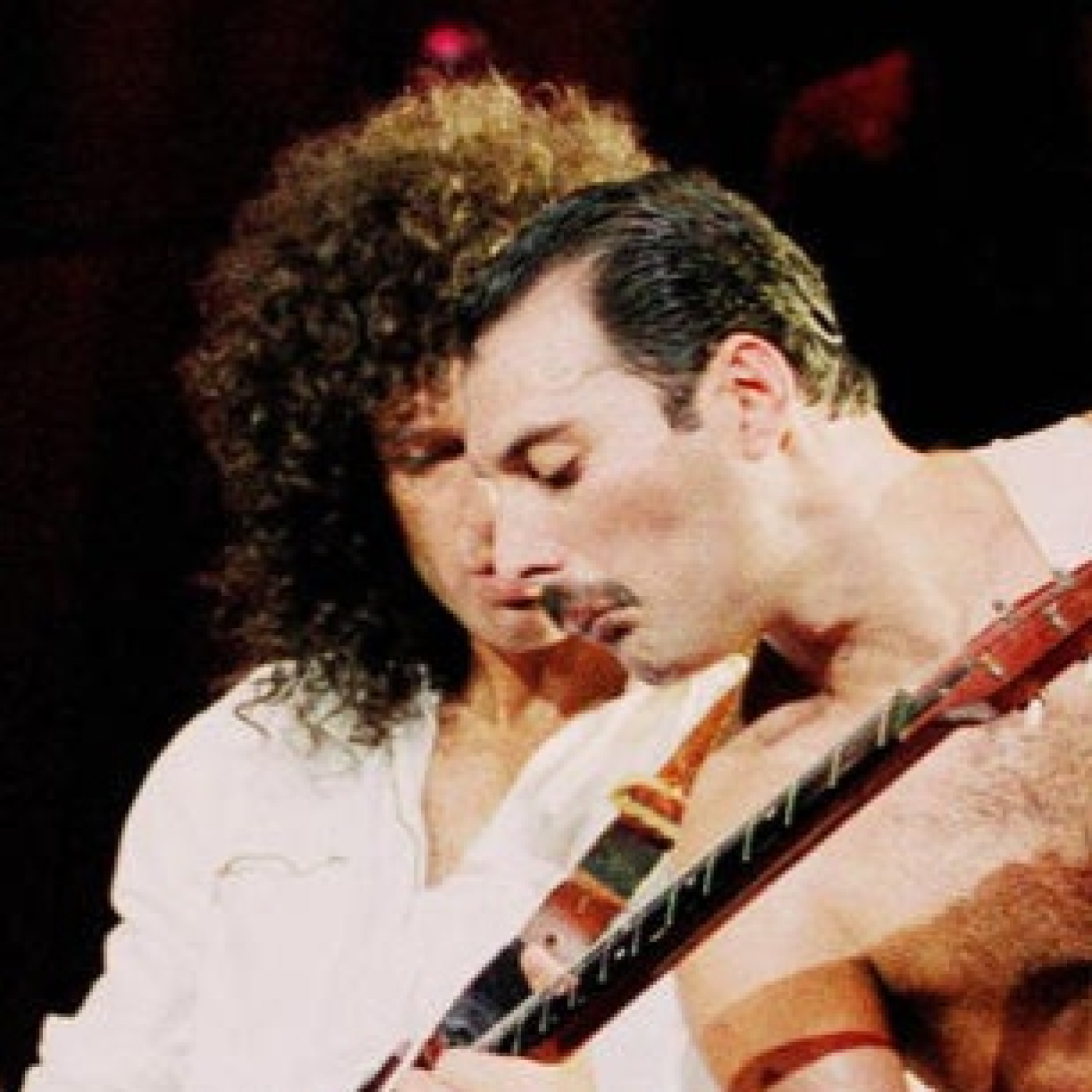 BUENOS DIAS PEPE RADIO 3 DE DICIEMBRE 2024 QUEEN episode artwork