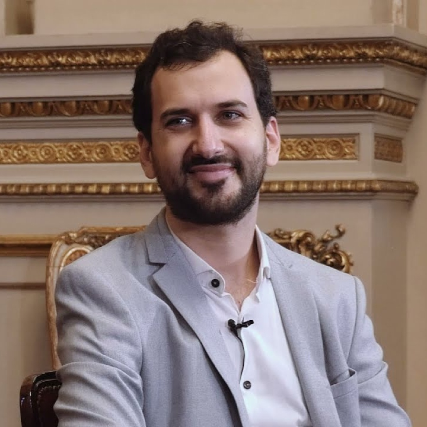 Ezequiel Silberstein @ezesilber (Director de orquesta. Director musical en @teatrocolon Academia Orquestal)