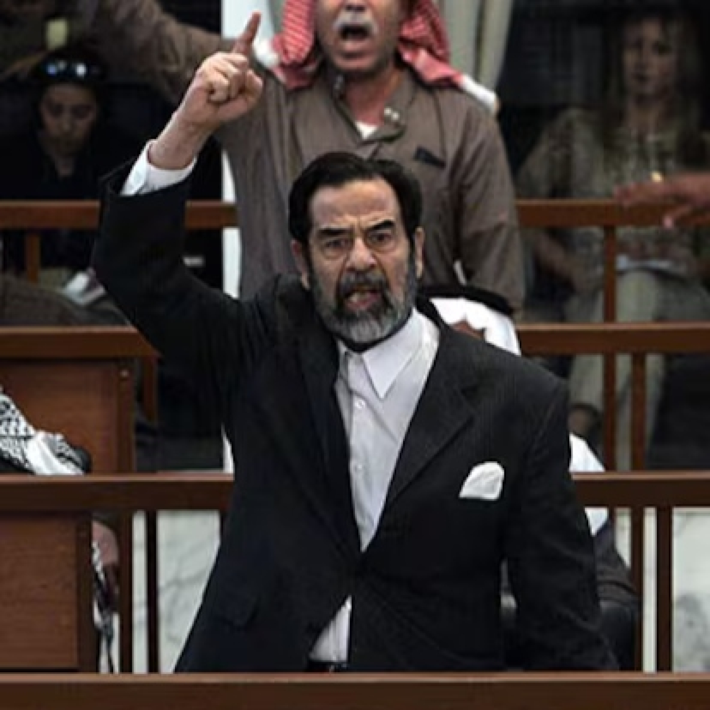 III Iraq: Sadam Huseín. Roberto JJ Quero episode artwork