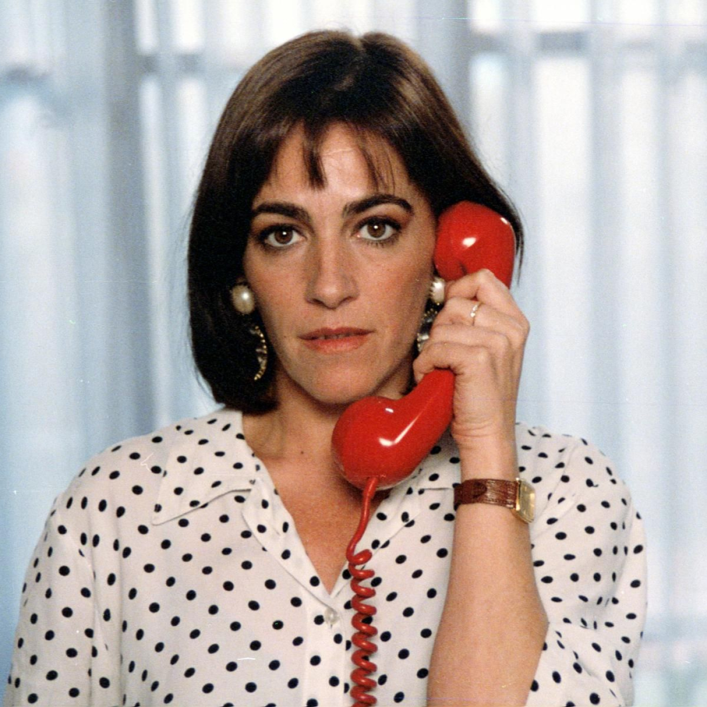 23.- Mujeres al borde de un ataque de nervios (1988), director: Pedro Almodóvar