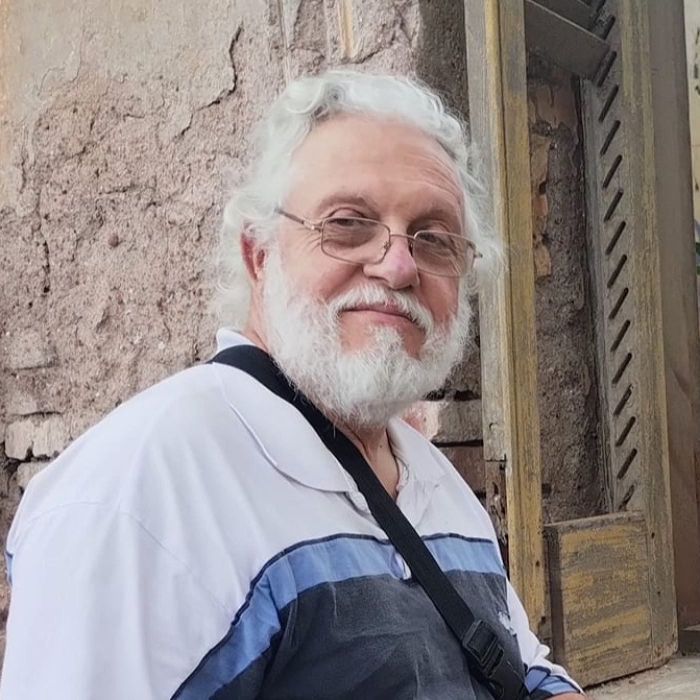 COLUMNA CUANDO LA MENTIRA ES LA VERDAD CACHO KACHO EL CLUB DE LA PLUMA 25-8-2024