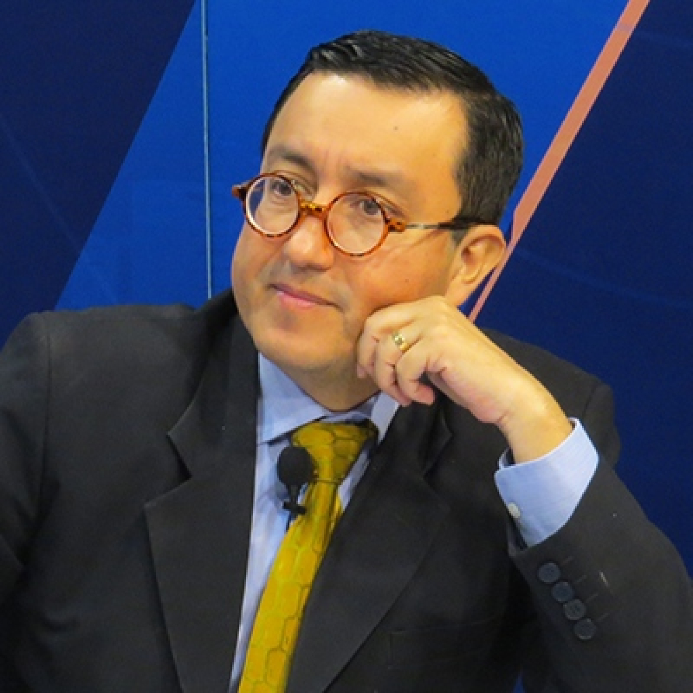 Glatzer Tuesta – Editorial 03 de noviembre de 2023 episode artwork