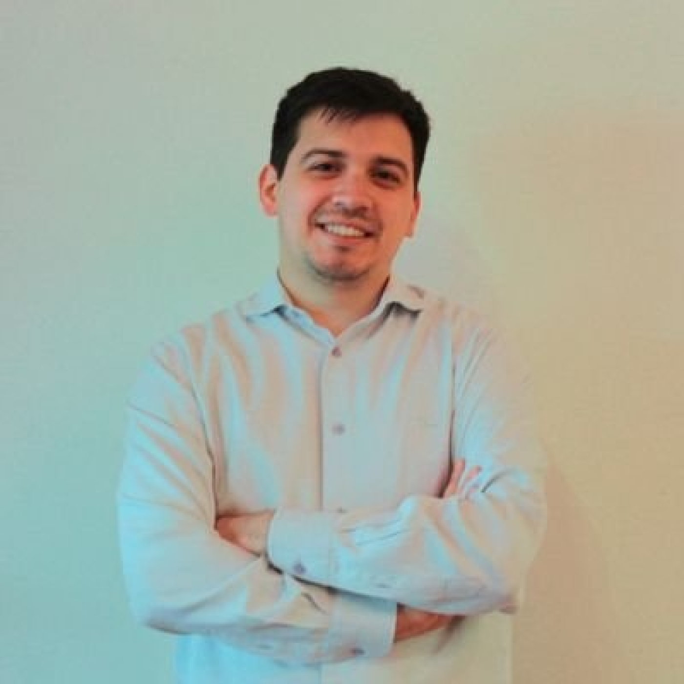 Kevin Castillo @Kev_castillo90 (Economista, Director del OPEN @EconomiaOpen ) La Usina