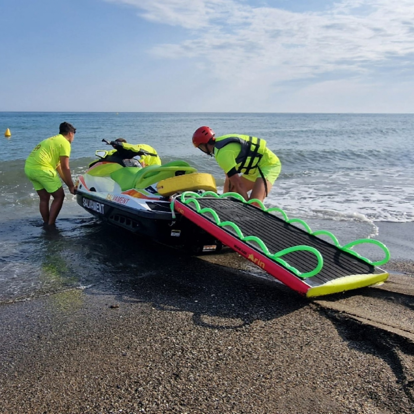 Rincón de la Victoria abre la temporada de verano con la apertura de todos los servicios de playas episode artwork