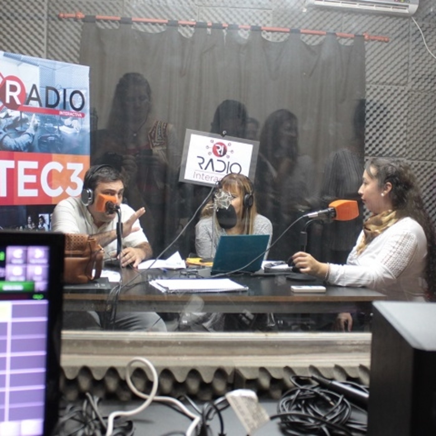RADIO INTERACTIVA 98.3 - ITEC 3