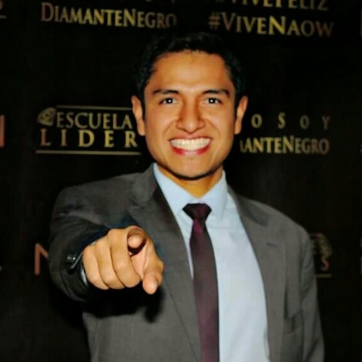 Henry Hidalgo Tu mereces mas NAOW