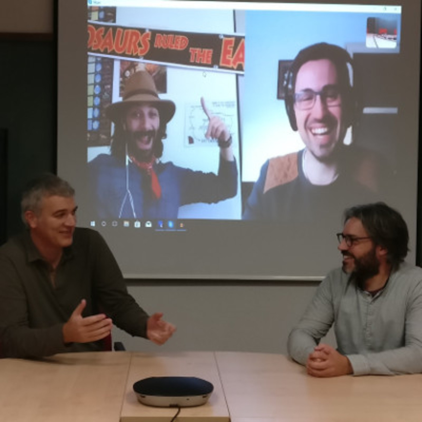 Ep146: Hielo en Marte; Dinosaurios y Año Jurásico; Hongos que Comen Radiación