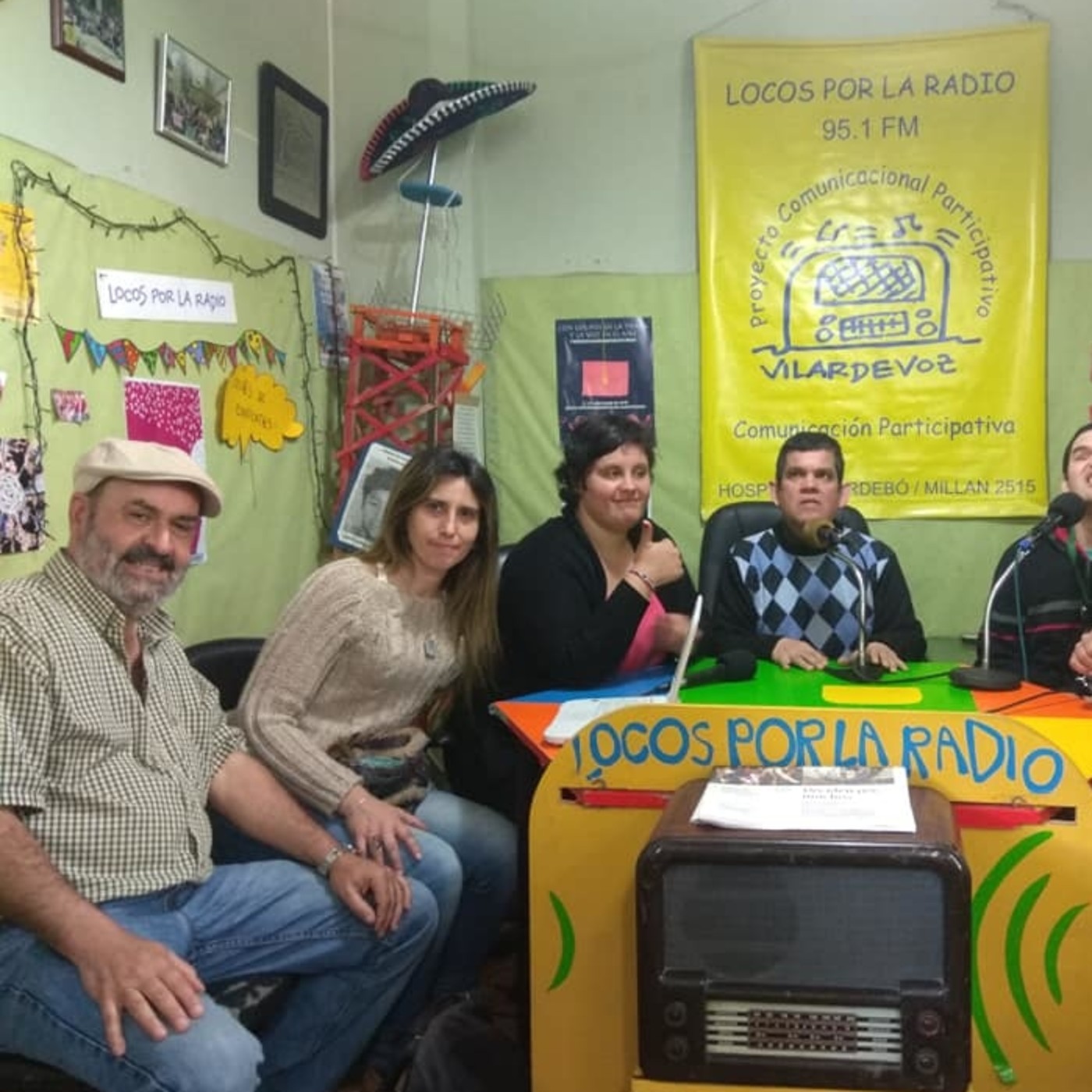 CHALECOS ROTOS- POR UNA NUEVA LEY DE SALUD MENTAL