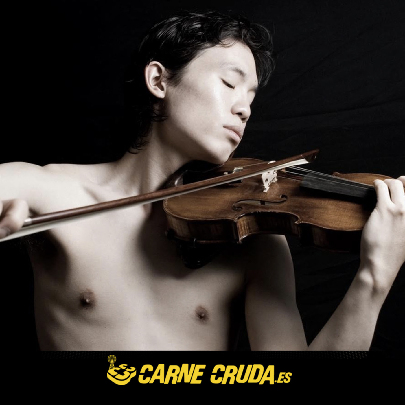 Carne Cruda - “Mi padre me encerró por ser gay” (#805)