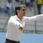 Técnico del Delfín, Fabián Bustos, técnico de Semifinales