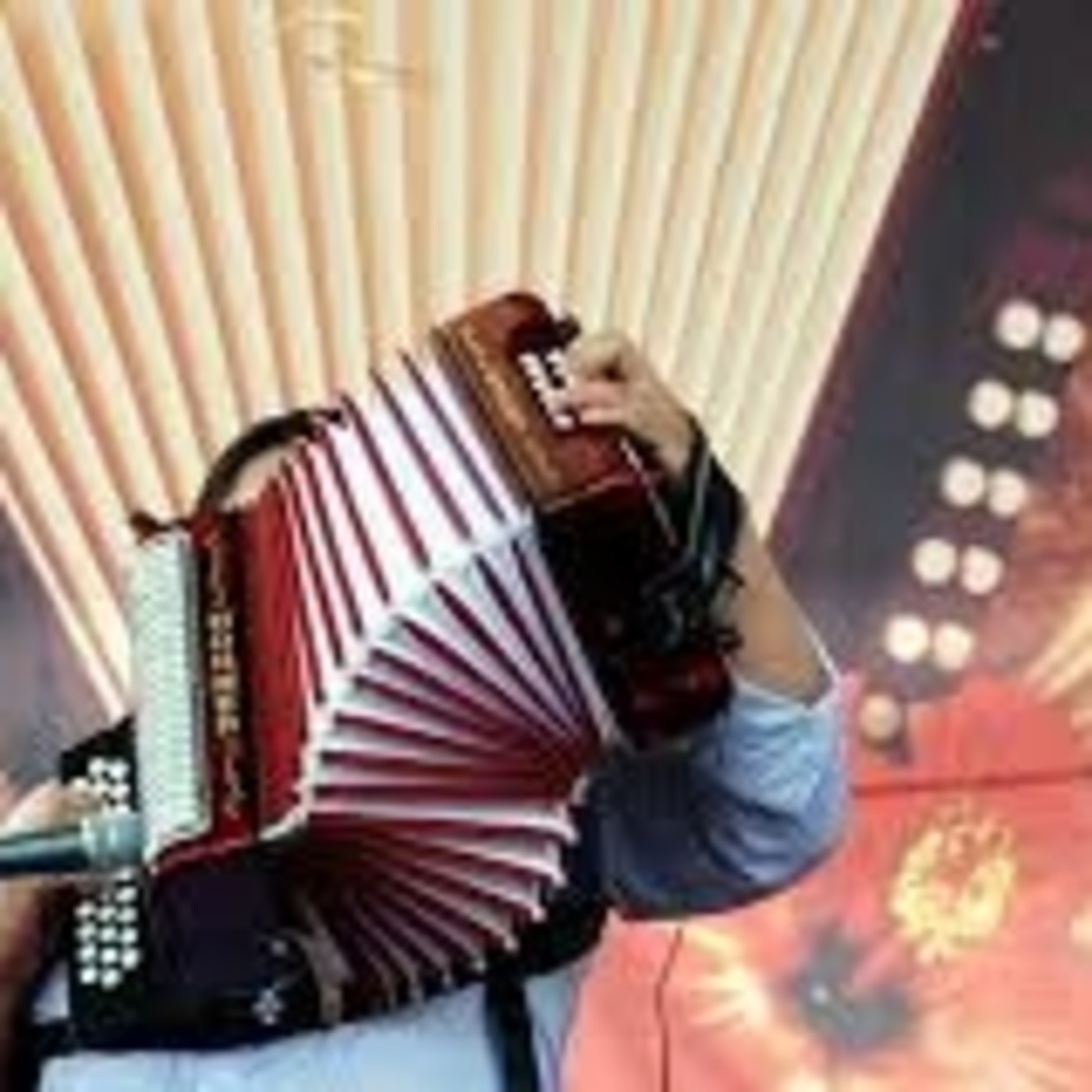 LA ROCKOLA VALLENATA