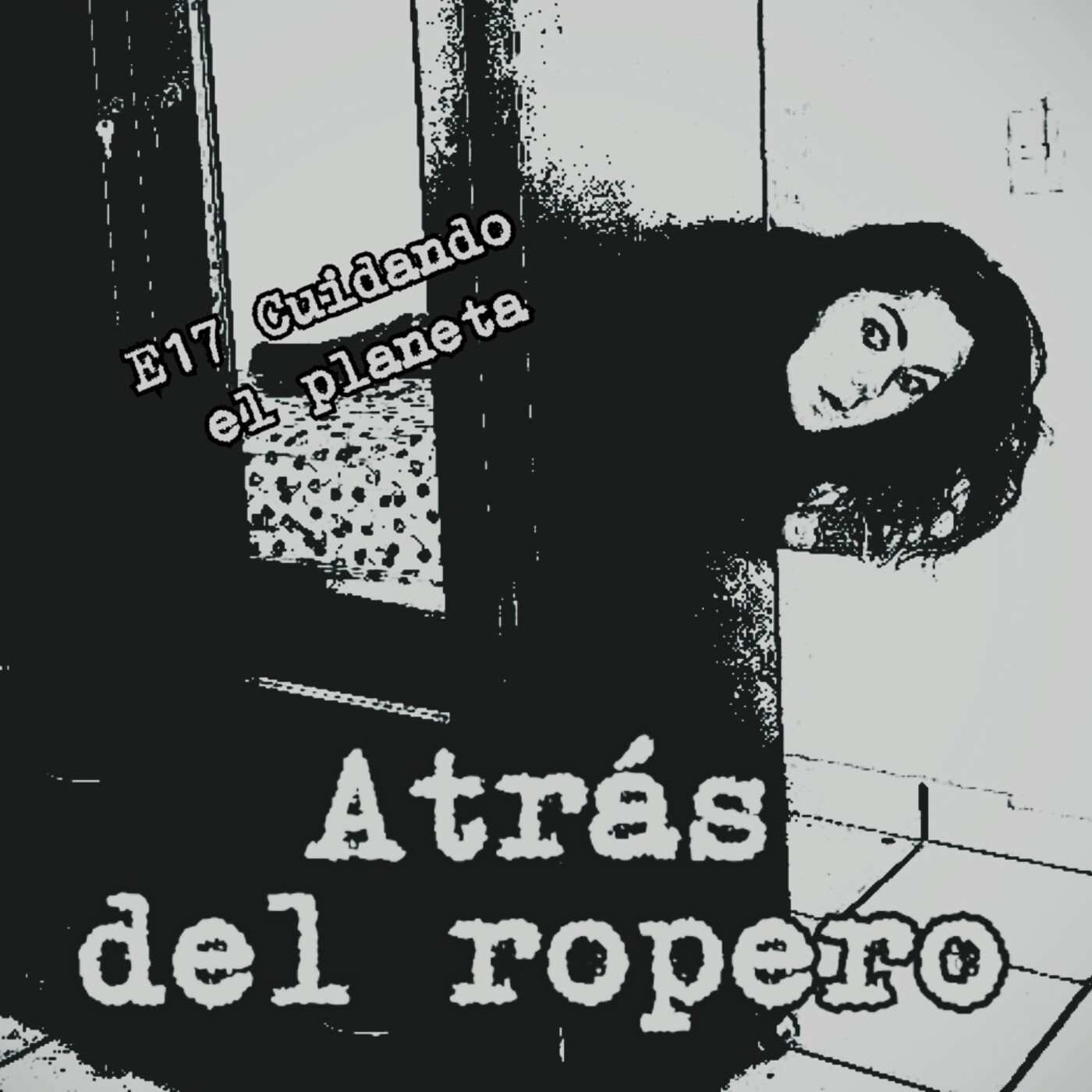 Atrás del ropero