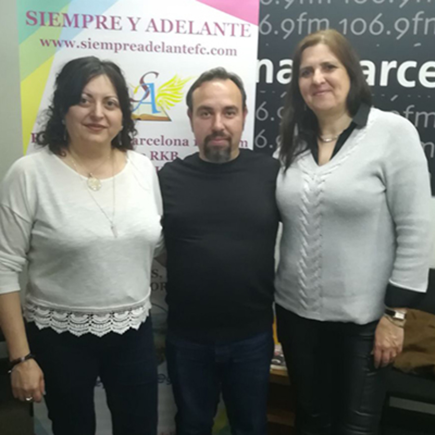 Podcast Siempre y Adelante