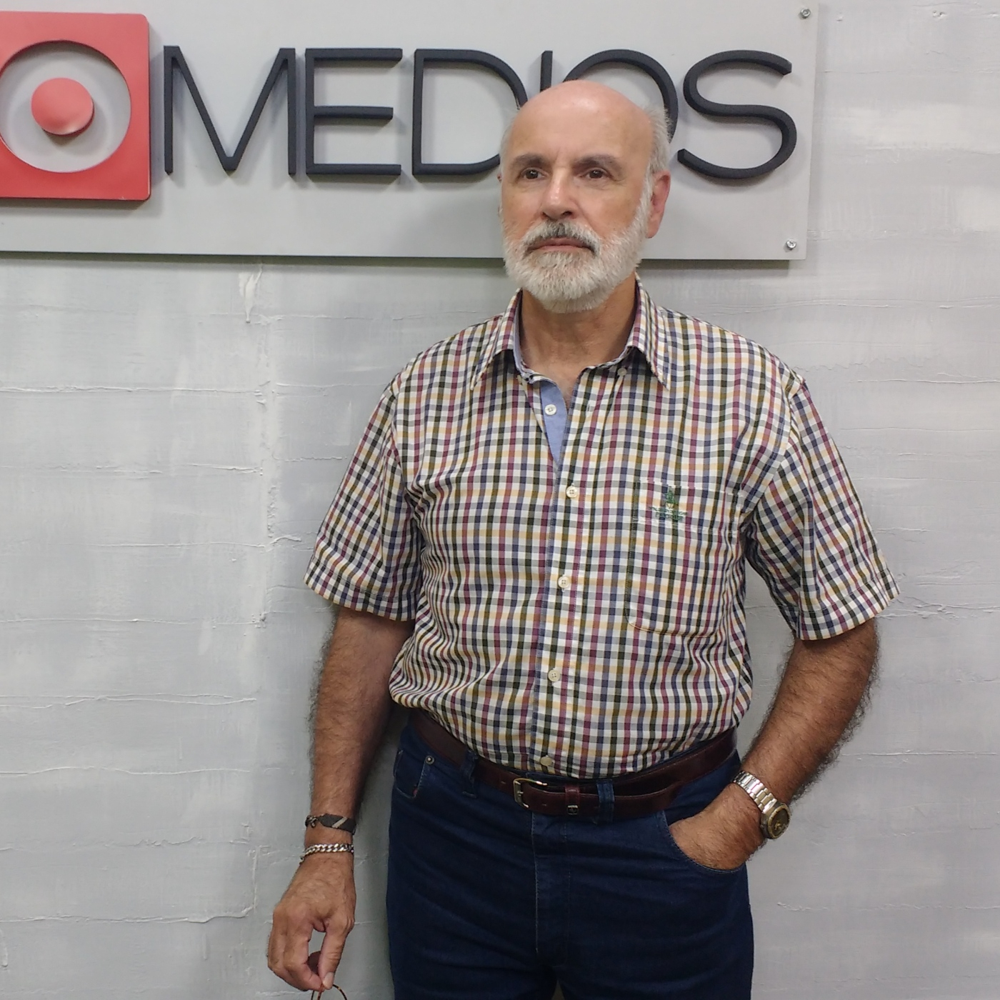 RADIOFOTOS con Santiago Magrone 5-9-2025.mp3
