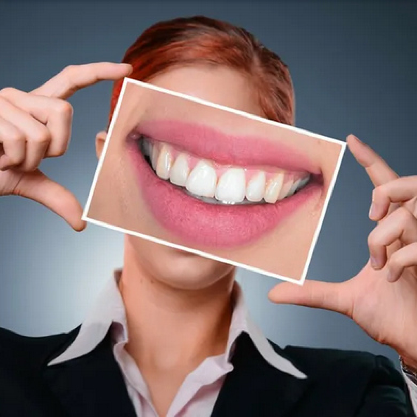 Una curva que lo endereza todo: el poder de una sonrisa
