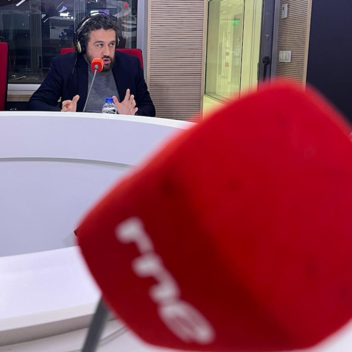 La Cara B de la Política