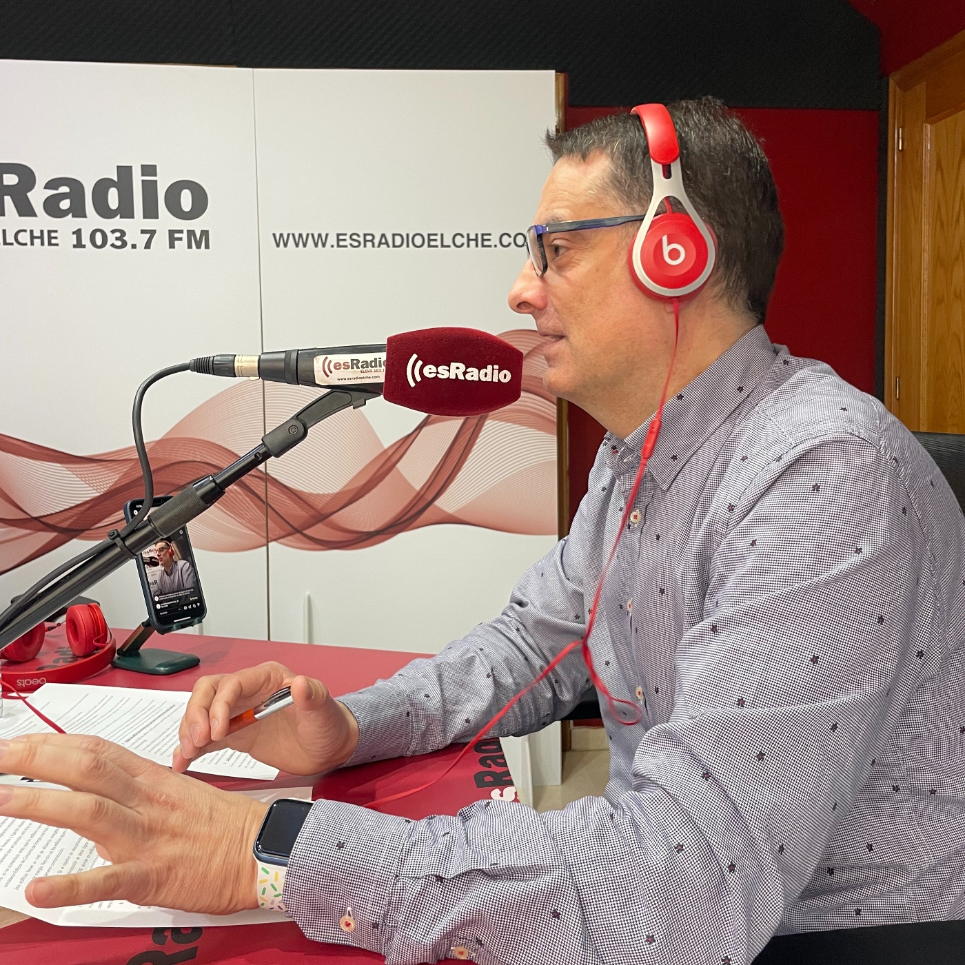 ''La nueva directiva europea pone exigencias en el ahorro energético de los edificios para rebajar''. episode artwork